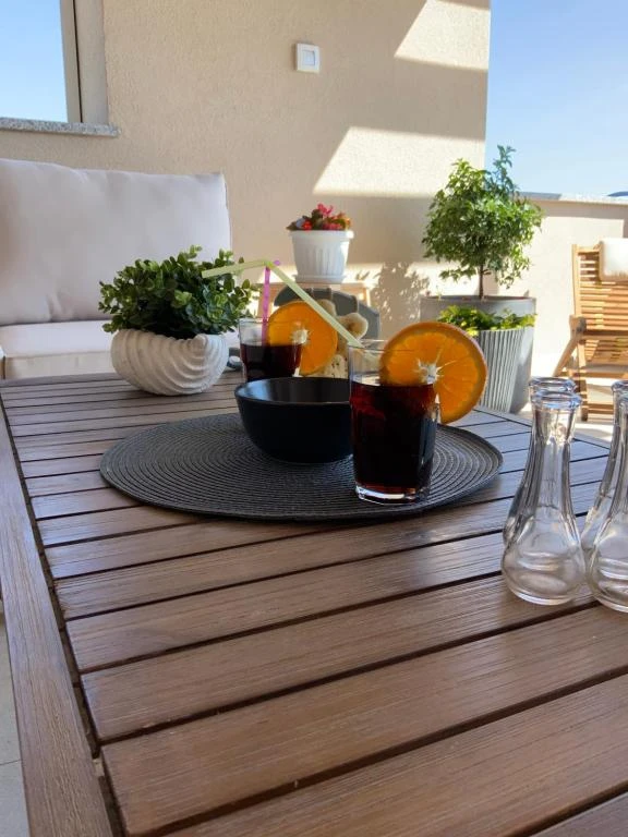 Balcony photo 10