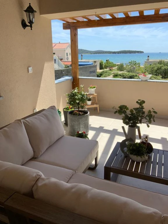 Balcony photo 16