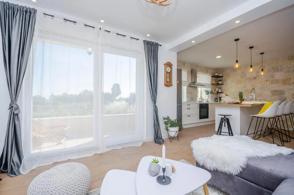 Kitchen & Living room photo 1