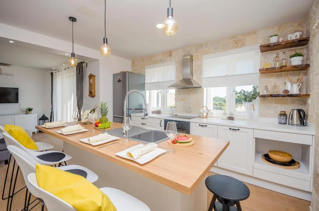 Kitchen & Living room photo 4