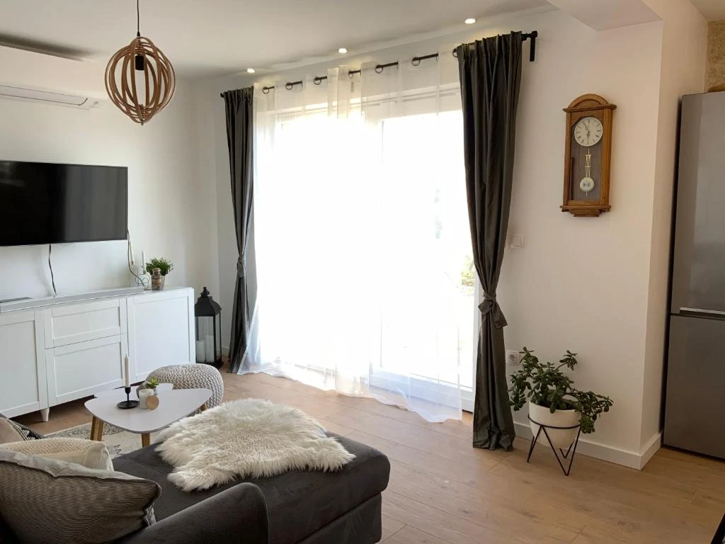 Kitchen & Living room photo 9